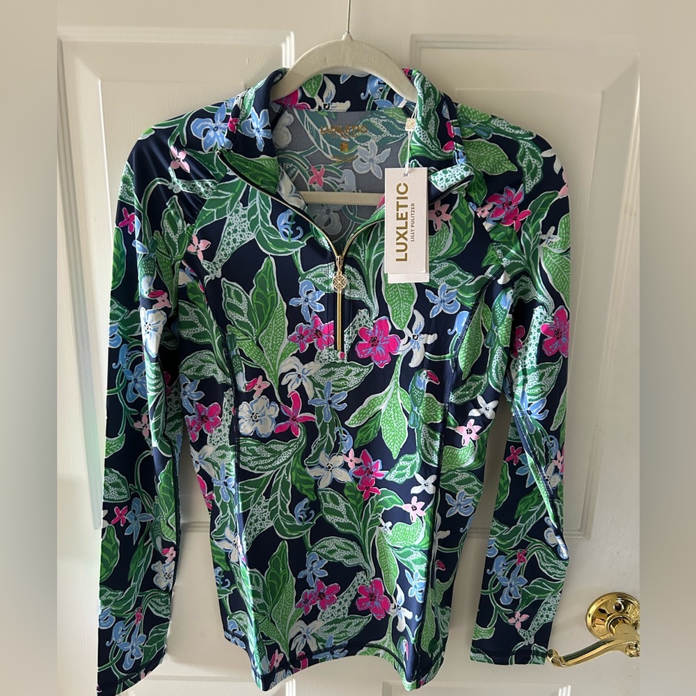 NWT Lilly Pulitzer Luxletic Justine Pullover Size Small Multi Untamed UPF 50+